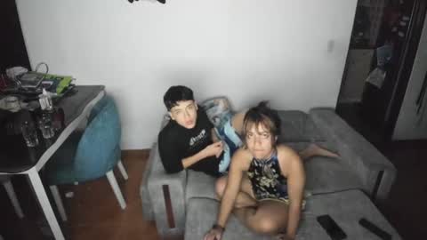 picaszomilos350 online show from 12-18-24, 09:47