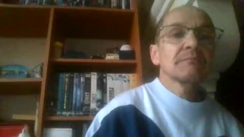 Snapshot of pichoun71 chatting on 12-07-24, 08:00 pichoun71 online show from 12-07-24, 08:00