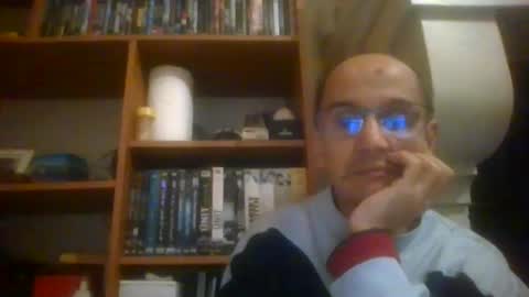 Snapshot of pichoun71 chatting on 12-08-24, 07:54 pichoun71 online show from 12-08-24, 07:54