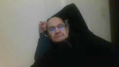 Snapshot of pichoun71 chatting on 01-01-25, 05:00 pichoun71 online show from 01-01-25, 05:00