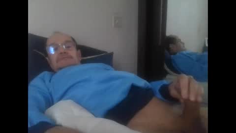 Snapshot of pichoun71 chatting on 02-22-25, 07:56 pichoun71 online show from 02-22-25, 07:56