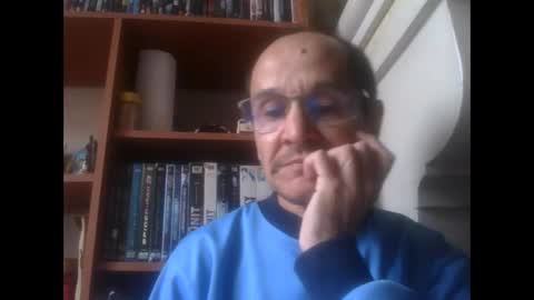 Snapshot of pichoun71 chatting on 02-22-25, 11:02 pichoun71 online show from 02-22-25, 11:02