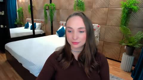 Emelie online show from 04-01-26, 04:26