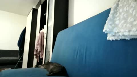 Snapshot of pieceofmoon chatting on 05-22-26, 06:57 Moonie online show from 05-22-26, 06:57
