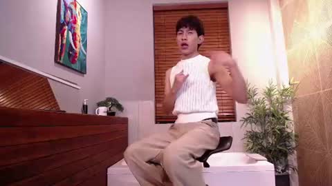 Pierre Leroy online show from 07-18-26, 03:33