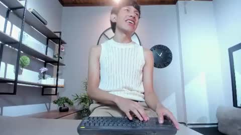 Pierre Leroy online show from 07-29-26, 03:48