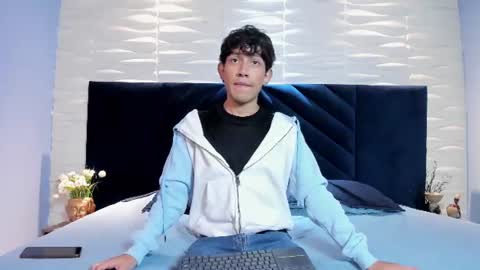 Pierre Leroy online show from 07-31-26, 04:01