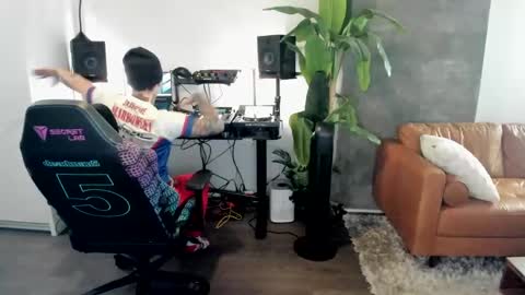 Pierre Fitch online show from 03-12-25, 10:17