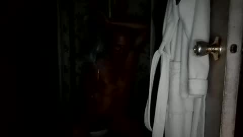 Snapshot of pigbear4trans chatting on 02-05-25, 10:19 pigbear4trans online show from 02-05-25, 10:19