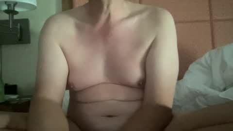 Snapshot of pigboy31 chatting on 09-15-25, 12:38 goonpig online show from 09-15-25, 12:38