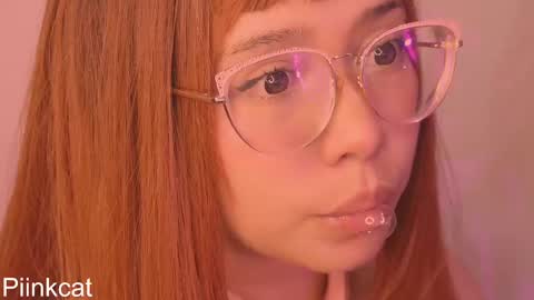 Snapshot of piinkcat chatting on 03-03-25, 09:11 Emi online show from 03-03-25, 09:11