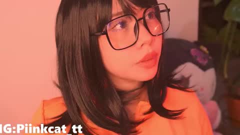 Snapshot of piinkcat chatting on 01-13-26, 06:18 Emi online show from 01-13-26, 06:18