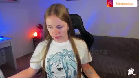PiinkPandora online show from 09-26-25, 08:24