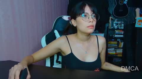 Snapshot of piixiie_d_oll chatting on 09-16-25, 03:18 Andrea G online show from 09-16-25, 03:18