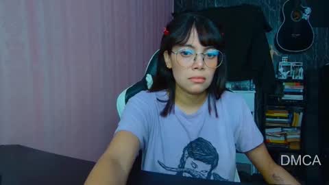 Snapshot of piixiie_d_oll chatting on 09-29-25, 02:27 Andrea G online show from 09-29-25, 02:27