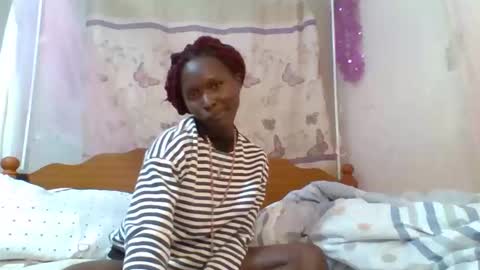 Snapshot of pinah1997 chatting on 04-19-26, 07:05 pinah1997 online show from 04-19-26, 07:05