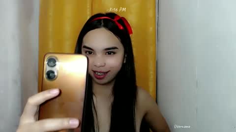 Snapshot of pinay_heart chatting on 01-09-25, 03:15 heart online show from 01-09-25, 03:15