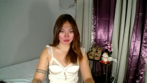 Snapshot of pinay_jenxx chatting on 02-07-25, 09:16 Jen online show from 02-07-25, 09:16