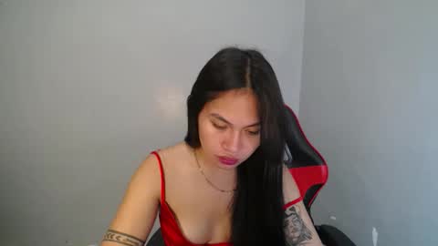 Snapshot of pinay_jenxx chatting on 10-15-25, 05:29 Jen online show from 10-15-25, 05:29