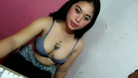 Snapshot of pinay_shinexxx chatting on 06-02-26, 11:51 pinay_shinexxx online show from 06-02-26, 11:51