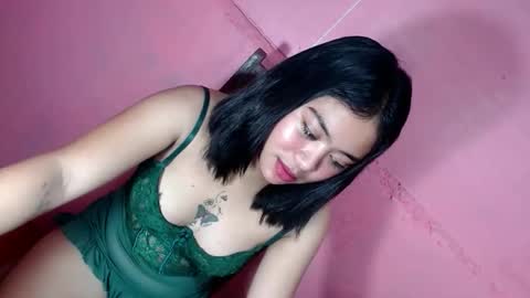 Snapshot of pinay_shinexxx chatting on 06-08-26, 01:39 pinay_shinexxx online show from 06-08-26, 01:39