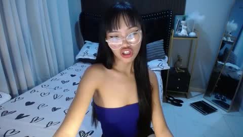 Snapshot of pinay_slutx chatting on 02-17-25, 09:35 dee online show from 02-17-25, 09:35