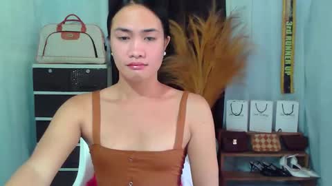 Snapshot of pinaycutie_jilian chatting on 10-09-25, 11:36 jilian  online show from 10-09-25, 11:36