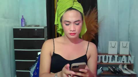 jilian  online show from 11-29-25, 07:22