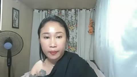 yumie  online show from 04-30-26, 10:54