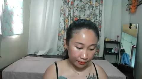 yumie  online show from 06-07-26, 12:48