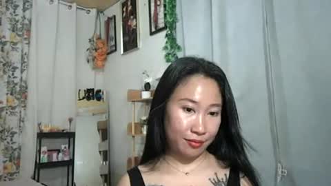 yumie  online show from 06-19-26, 11:14