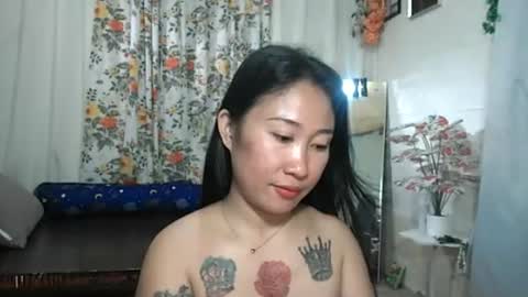 yumie  online show from 07-11-26, 02:58