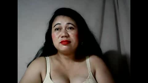 pinaymama12345 online show from 02-03-25, 10:54