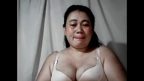 pinaymama12345 online show from 04-17-26, 10:24