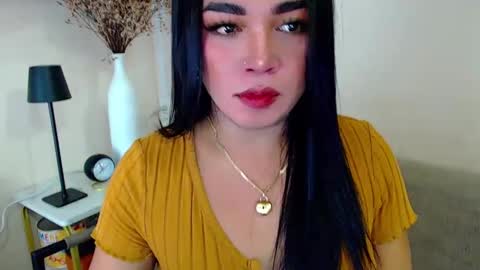 Snapshot of pinaymorena69 chatting on 01-31-25, 09:48 Just cath online show from 01-31-25, 09:48