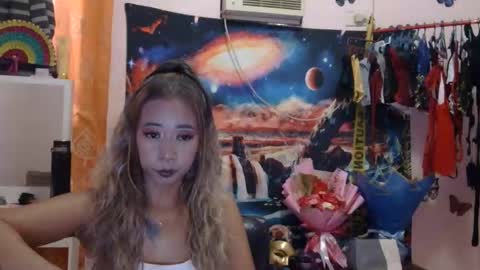 pinaymorena_renelda online show from 05-13-26, 08:55
