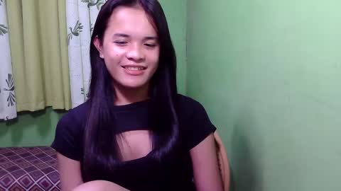 pinaymorena_rhowe online show from 12-21-24, 04:19