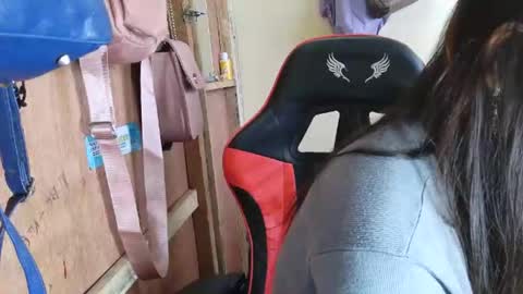 pinaysunday online show from 04-12-26, 11:10