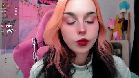 Snapshot of pineapple_dope chatting on 04-25-26, 08:39 Nancy online show from 04-25-26, 08:39