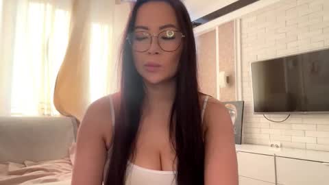 Karen online show from 03-05-26, 12:12