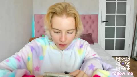 pink_lila18 online show from 10-07-25, 08:22