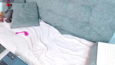 pink_love_25 online show from 01-26-25, 06:28