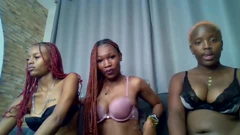 Snapshot of pink_nova chatting on 07-09-26, 09:52 pinkyy online show from 07-09-26, 09:52