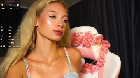 Snapshot of pink_princess_k chatting on 09-29-25, 05:40 Kate online show from 09-29-25, 05:40