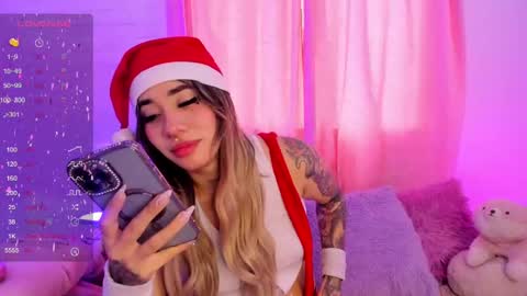 KELLY  online show from 12-21-24, 06:23