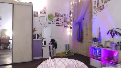 Sony online show from 11-15-25, 06:37