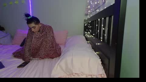 pink_tv online show from 10-02-25, 01:01