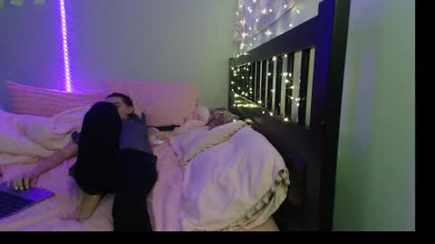 pink_tv online show from 10-09-25, 01:58