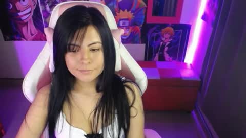 Snapshot of pink_yuii chatting on 01-29-25, 10:43 pink_yuii online show from 01-29-25, 10:43