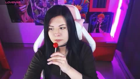 Snapshot of pink_yuii chatting on 10-19-25, 01:17 pink_yuii online show from 10-19-25, 01:17